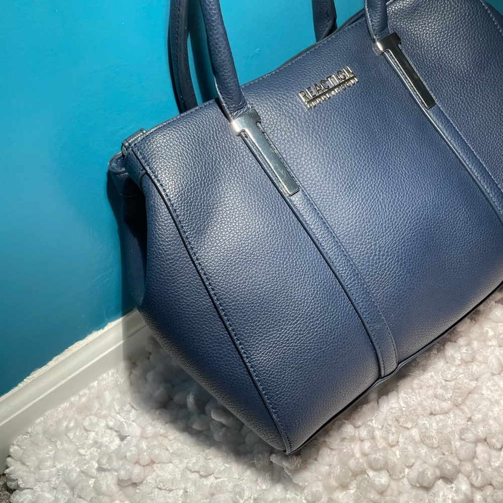 Navy Handbag - Picture 10 of 11